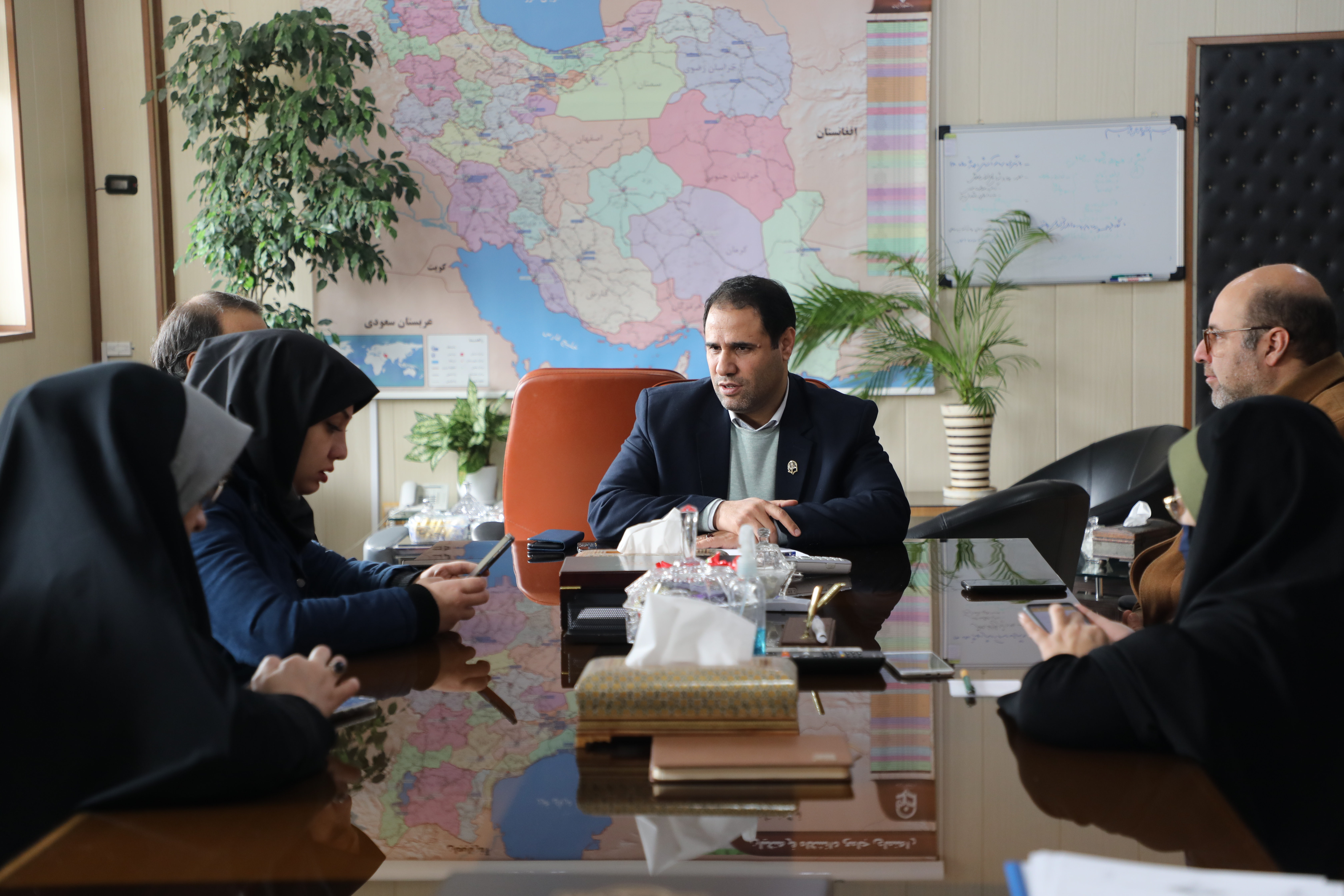 رئیس دانشگاه فرهنگیان در گفت و گو با ایسنا:  اعلام طرح های جدید استخدام معلم از «دو مدرکی» تا پذیرش از مقطع ارشد