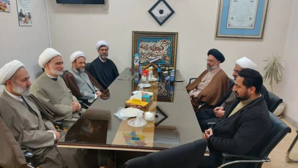 دیدار با روحانیت