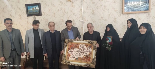 دیدار سرپرست دانشگاه فرهنگیان استان اردبیل با خانواده ی دانشجومعلم شهید بهنام یوسفی