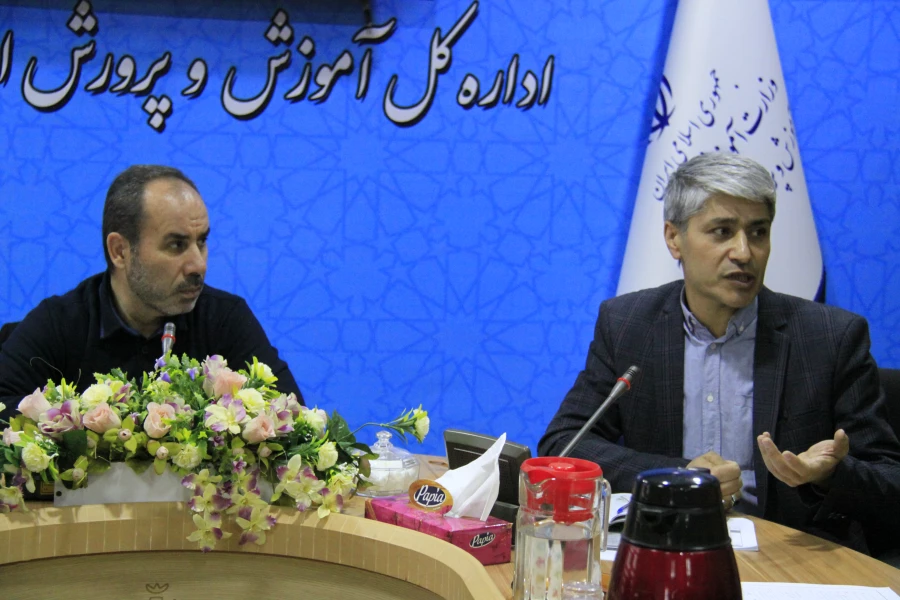 کارگروه راهبری کارورزی دانشگاه فرهنگیان استان کردستان
 4