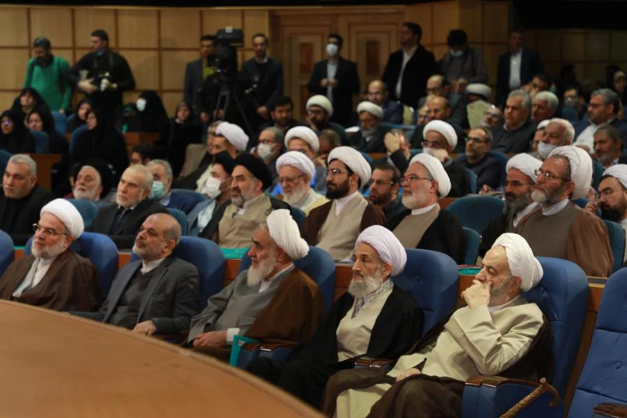  بیست و نهمین اجلاس سراسری نماز 32