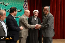 از برگزیدگان رهنامه 40 ماده ای تقدیر شد 5