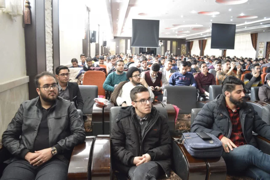 یقین داریم با عنایت خدا، دانشگاه فرهنگیان به یکی از قوی ترین دانشگاه های کشور تبدیل خواهد شد 5