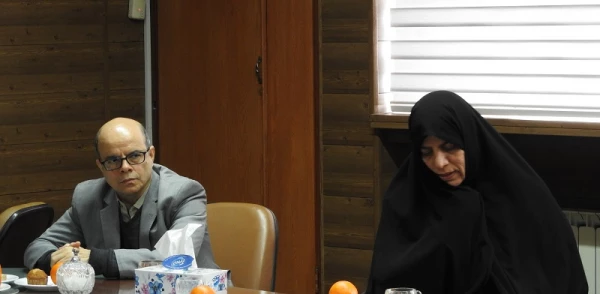 نشست بصیرت افزایی اساتید و کارکنان با موضوع «بررسی تحولات جهانی و دستاوردهای انقلاب اسلامی ایران» 5