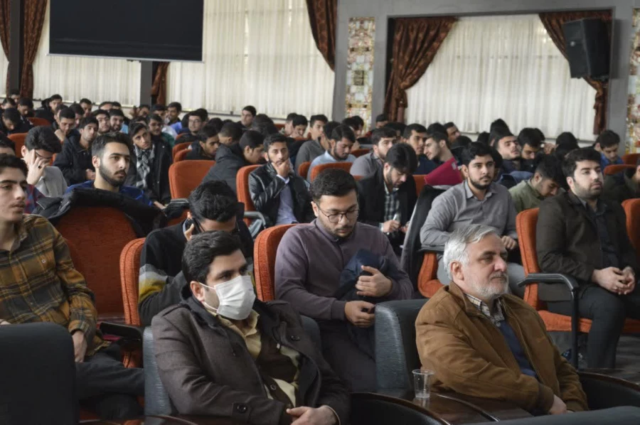 از برگزاری کارگاه های تشکیلاتی و تخصصی تا مناظره و سخنرانی اساتید کشوری 11