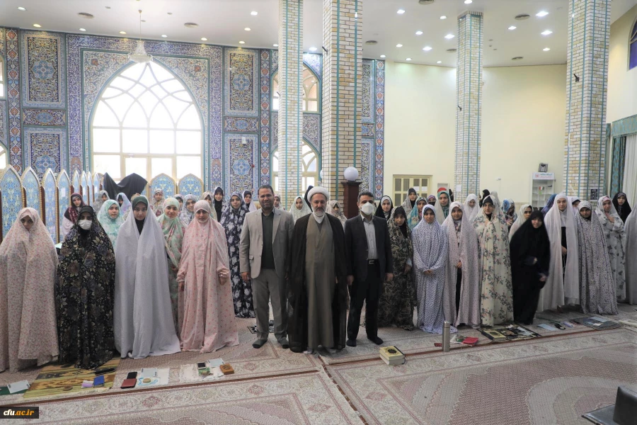 حضور رییس دانشگاه فرهنگیان در مراسم اعتکاف مسجد جامع خرمشهر باغ موزه انقلاب اسلامی و دفاع مقدس 14