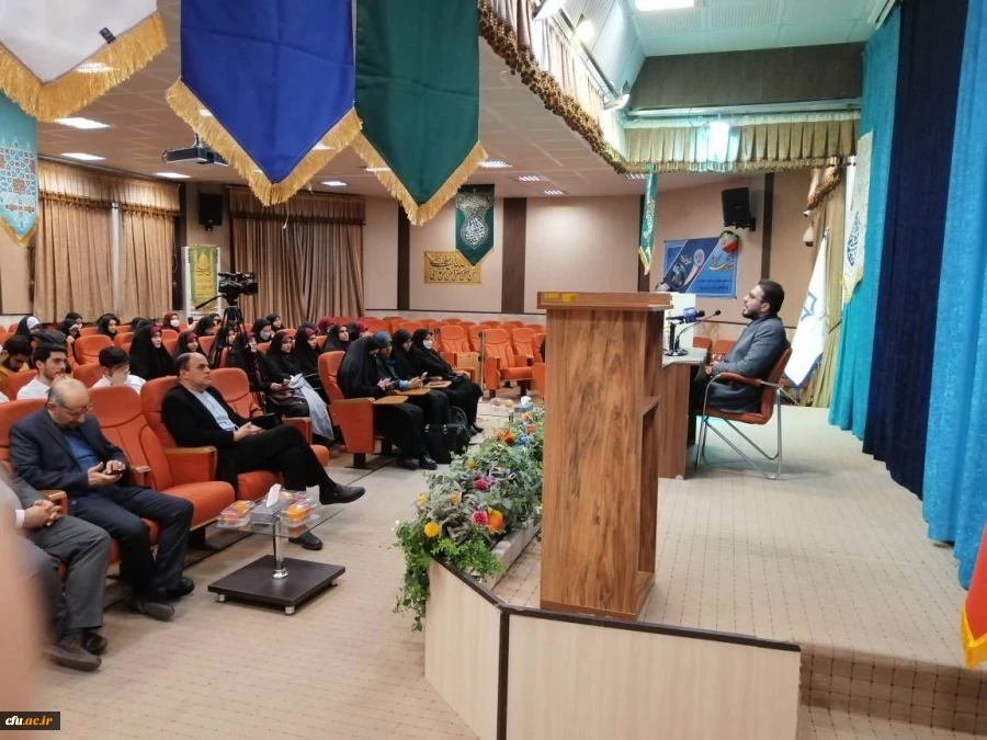 تجلیل از دانشجو معلمان برگزیده سی و پنجمبن دوره مسابقات سراسری حقظ و قرائت قرآن کریم سازمان اوقاف 2