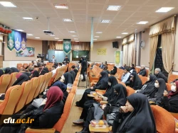 تجلیل از دانشجو معلمان برگزیده سی و پنجمبن دوره مسابقات سراسری حقظ و قرائت قرآن کریم سازمان اوقاف 3