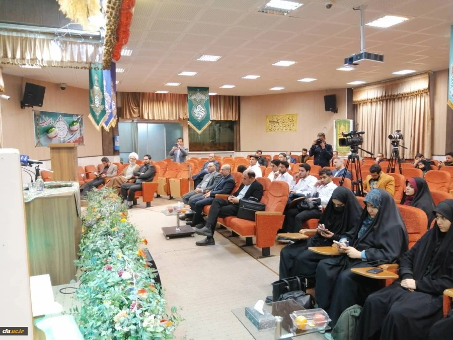 تجلیل از دانشجو معلمان برگزیده سی و پنجمبن دوره مسابقات سراسری حقظ و قرائت قرآن کریم سازمان اوقاف 3