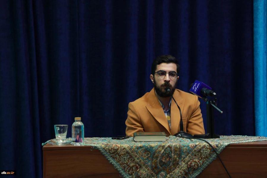 تجلیل از دانشجو معلمان برگزیده سی و پنجمبن دوره مسابقات سراسری حقظ و قرائت قرآن کریم سازمان اوقاف 3