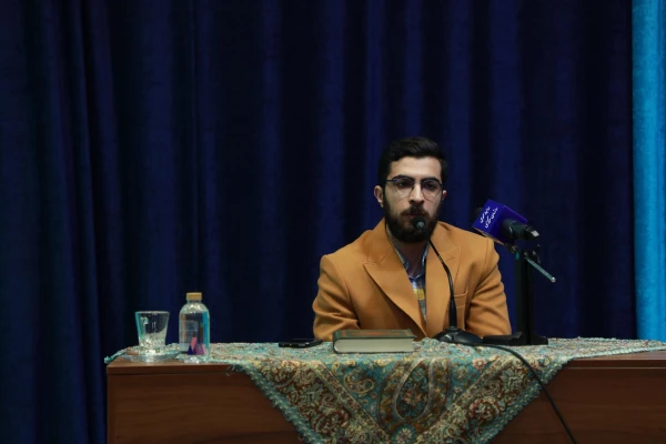 تجلیل از دانشجو معلمان برگزیده سی و پنجمبن دوره مسابقات سراسری حقظ و قرائت قرآن کریم سازمان اوقاف 7