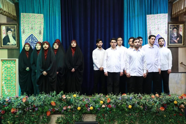 تجلیل از دانشجو معلمان برگزیده سی و پنجمبن دوره مسابقات سراسری حقظ و قرائت قرآن کریم سازمان اوقاف 11