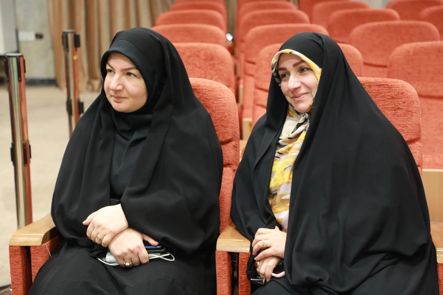 تجلیل از دانشجو معلمان برگزیده سی و پنجمبن دوره مسابقات سراسری حقظ و قرائت قرآن کریم سازمان اوقاف 13