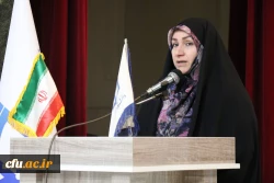 
همزمان با دوره کشوری تربیت مربی درس آموزش قرآن کریم دانشگاه فرهنگیان، محفل انس با قرآن کریم در بوشهر برگزار شد. 10