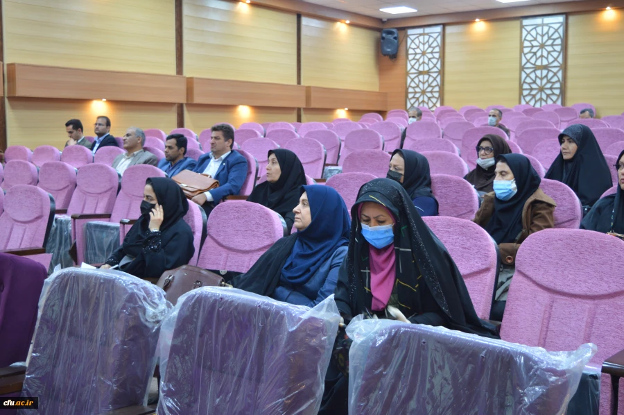 دوره بالندگی و آموزشی 16 ساعته اساتید درس کارورزی 2 و 4 توسط استاد مرجع کارورزی دکتر محمد مکوندی در تالار امید مدیریت امور پردیس های استان خوزستان برگزار شد  3