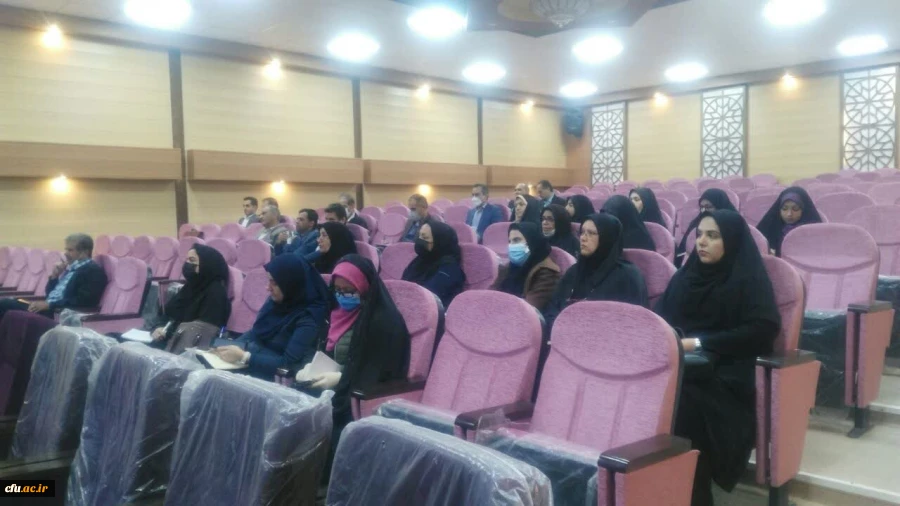 دوره بالندگی و آموزشی 16 ساعته اساتید درس کارورزی 2 و 4 توسط استاد مرجع کارورزی دکتر محمد مکوندی در تالار امید مدیریت امور پردیس های استان خوزستان برگزار شد  5