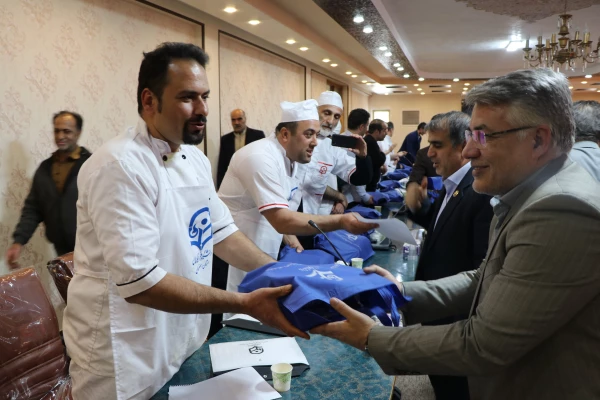 اختتامیه دوره سرآشپزان با حضور دکتر ابراهیمی در اصفهان 9