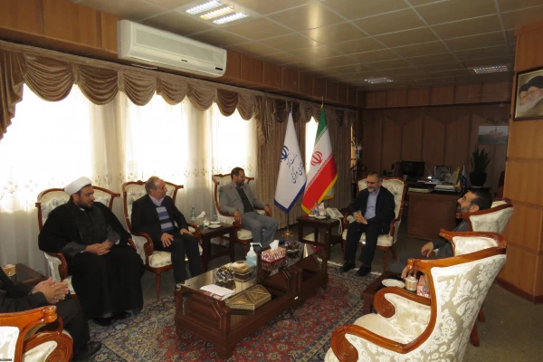 دیدار رئیس دانشگاه فرهنگیان کشور با استاندار استان مرکزی
 2