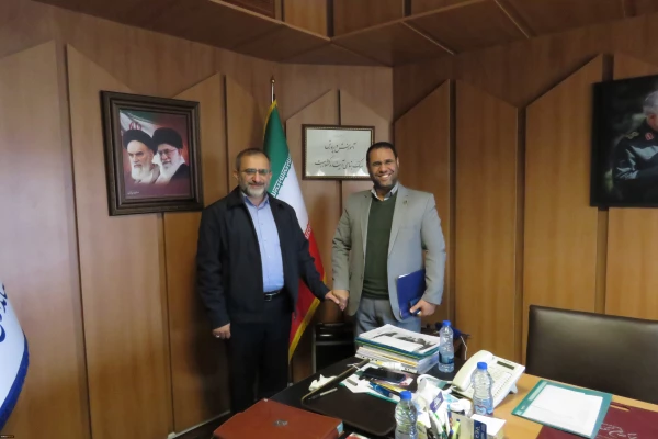 دیدار رئیس دانشگاه فرهنگیان کشور با استاندار استان مرکزی
 3