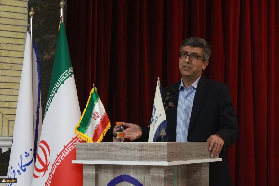 با حضور مسئولان و مدرسان دانشگاه فرهنگیان استان بوشهر، سومین نشست شورای مدرسان سال جاری در سالن همایش پردیس علامه طباطبایی برگزار شد. 5