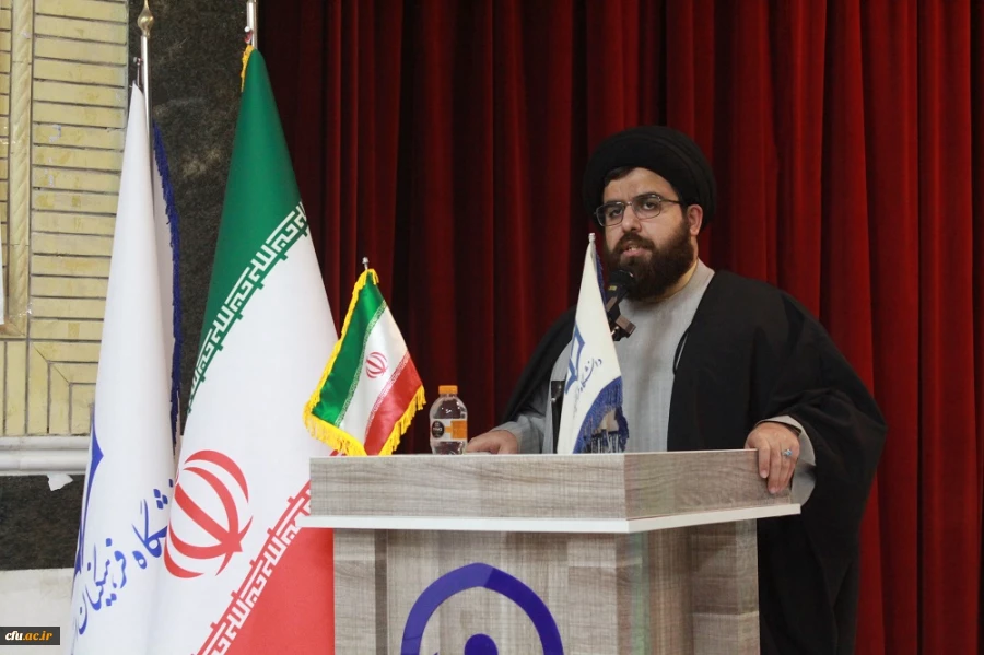 با حضور مسئولان و مدرسان دانشگاه فرهنگیان استان بوشهر، سومین نشست شورای مدرسان سال جاری در سالن همایش پردیس علامه طباطبایی برگزار شد. 8