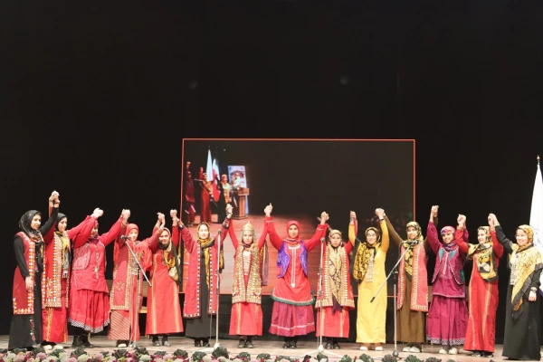 جهانی شدن هویت اقوام از دغدغه های دانشگاه فرهنگیان است. 13