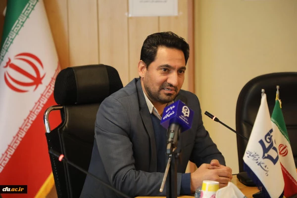  نشست تخصصی بین المللی با موضوع "زبان فارسی در شبه قاره هند"  با حضور دکتر  رضا مراد صحرایی رئیس دانشگاه فرهنگیان برگزار شد 8