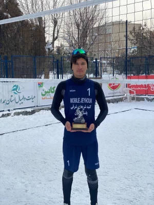 افتخار آفرینی دانشجومعلم ورزشکار گلستانی در مسابقات والیبال برفی ایران 3