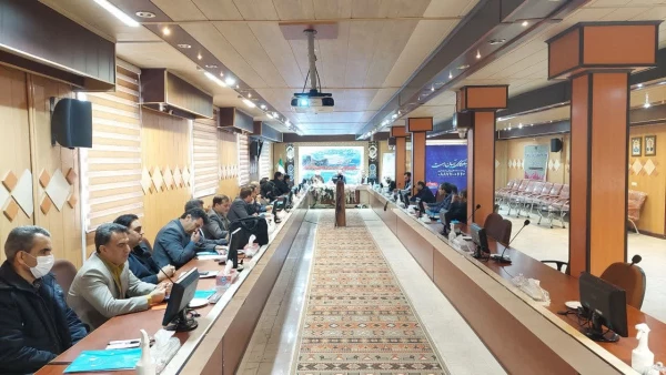 برگزاری کارگاههای تدوین کتب درسی دانشگاهی تربیت مترجم و آشنایی با چگونگی تدوین کرسی های نظریه پردازی نقد و مناظره 5