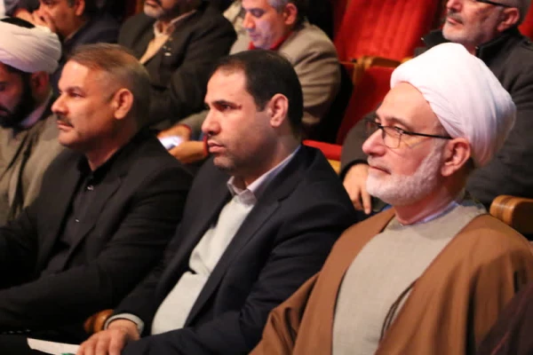 امر تربیت معلم یعنی: حب وطن، نشر فرهنگ ایرانی اسلامی و تضمین رساندن این کشور به صاحب اصلی آن 5