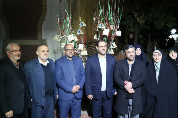 امر تربیت معلم یعنی: حب وطن، نشر فرهنگ ایرانی اسلامی و تضمین رساندن این کشور به صاحب اصلی آن 23