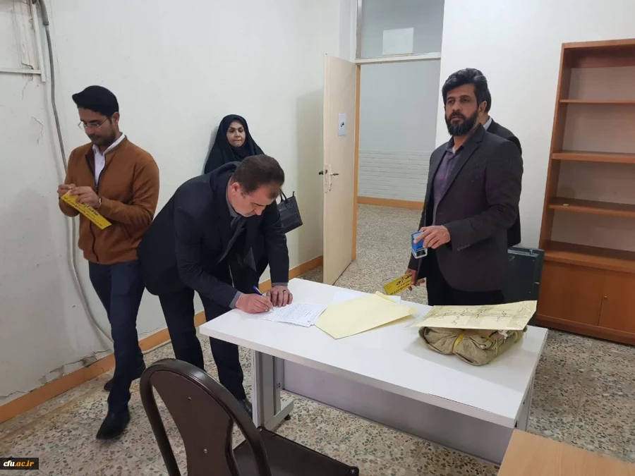 بازدید آقای دکتر زمانیان و خانم دکتر خشکاب ناظران معاونت نظارت و ارزیابی سازمان مرکزی از حوزه های امتحانی آزمون اصلح مهارت آموزان ماده ۲۸ مراکز شمال استان خوزستان 5