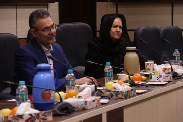 ششمین جلسه هیأت مدیره بنیاد خیّرین حامی دانشگاه فرهنگیان یزد برگزار شد
 8