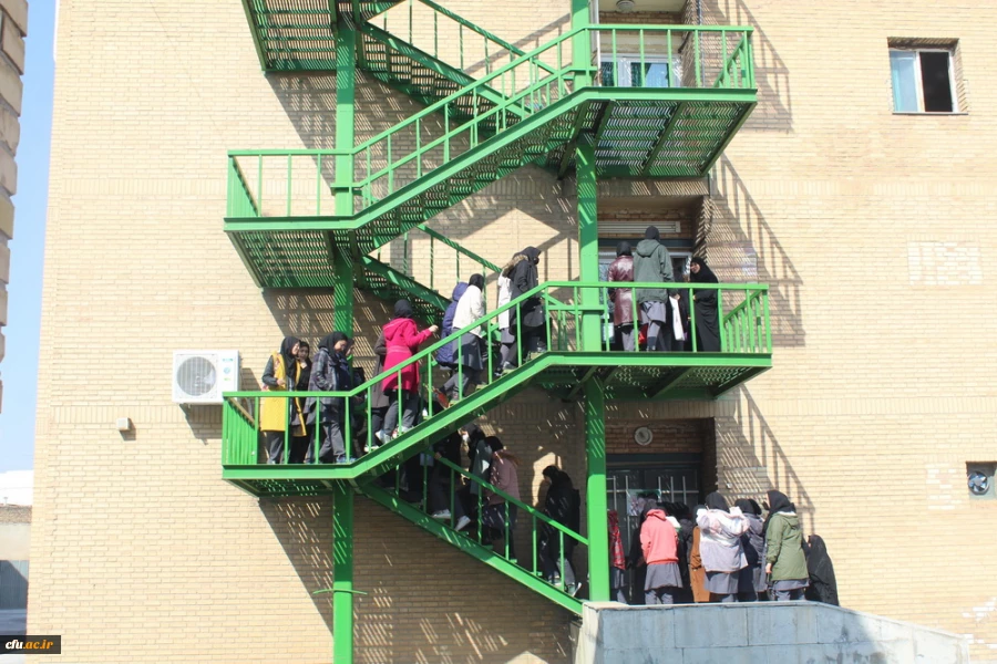 بازدید دانش آموزان مدارس استان از دانشگاه فرهنگیان 3