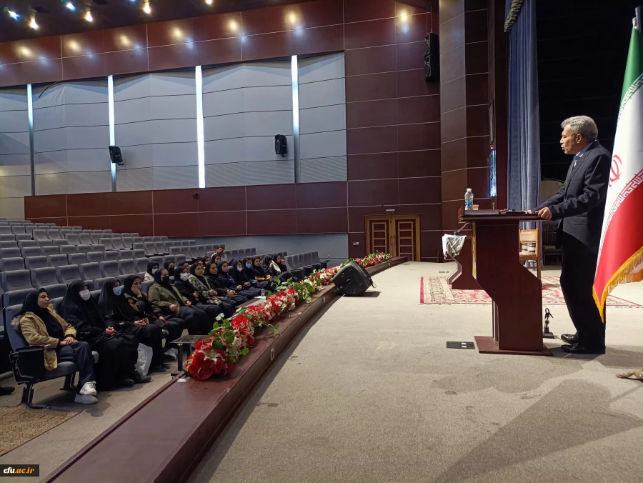 بازدید دانش آموزان مدارس استان از دانشگاه فرهنگیان 10