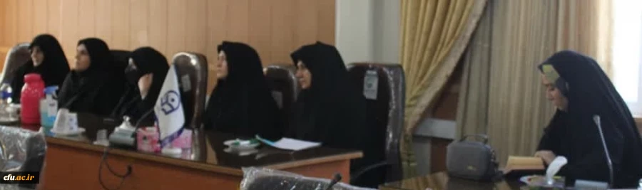 تعداد 270 نفر از دانشجو معلمان پردیس های استان به اردوی راهیان نور اعزام می شوند
 4