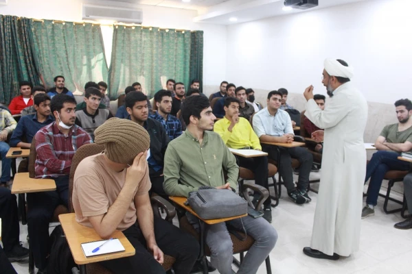 رئیس دانشگاه فرهنگیان استان بوشهر:

دوره ملی آموزشی تربیتی با رویکرد معارف نماز در حال برگزاری است 3