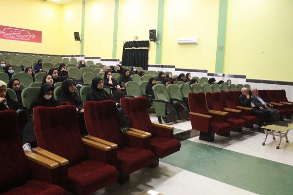 رئیس دانشگاه فرهنگیان استان بوشهر:

دوره ملی آموزشی تربیتی با رویکرد معارف نماز در حال برگزاری است 17