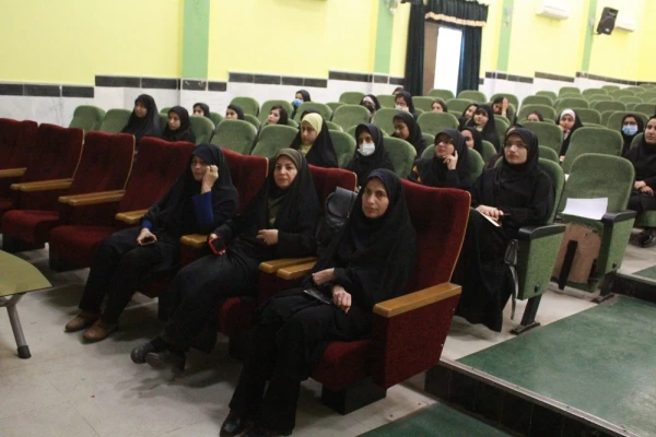 رئیس دانشگاه فرهنگیان استان بوشهر:

دوره ملی آموزشی تربیتی با رویکرد معارف نماز در حال برگزاری است 11