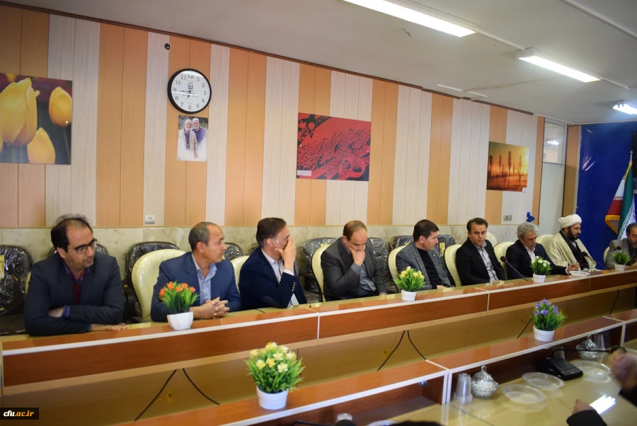 آئین تکریم و معارفه معاون آموزشی پردیس شهید رجایی کرمانشاه برگزار شد. 7