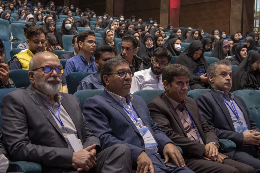 دومین همایش ملی آموزش علوم تجربی
 4