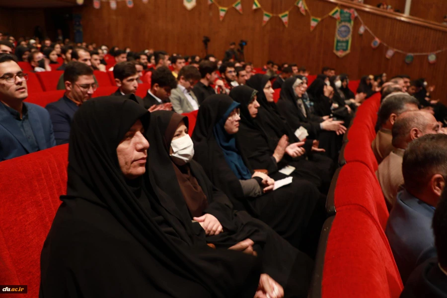 مراسم تجلیل از دانشجو معلمان ممتاز و سرآمدِ دانشگاه فرهنگیان با عنوان " تربیت و معلمان آینده" 9