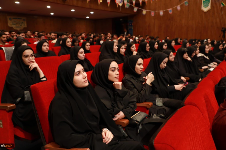 مراسم تجلیل از دانشجو معلمان ممتاز و سرآمدِ دانشگاه فرهنگیان با عنوان " تربیت و معلمان آینده" 11