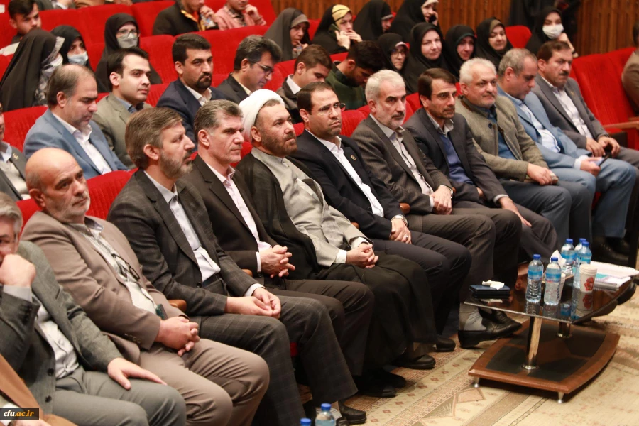 مراسم تجلیل از دانشجو معلمان ممتاز و سرآمدِ دانشگاه فرهنگیان با عنوان " تربیت و معلمان آینده" 3