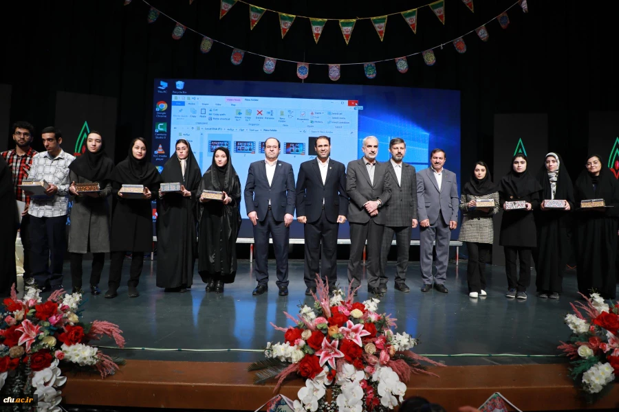 مراسم تجلیل از دانشجو معلمان ممتاز و سرآمدِ دانشگاه فرهنگیان با عنوان " تربیت و معلمان آینده" 8