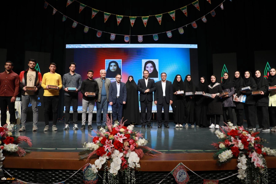 مراسم تجلیل از دانشجو معلمان ممتاز و سرآمدِ دانشگاه فرهنگیان با عنوان " تربیت و معلمان آینده" 16