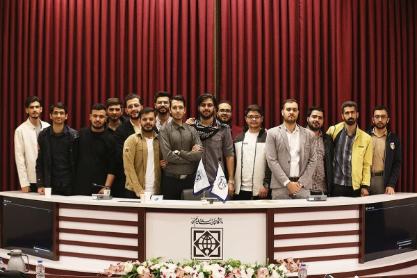 راهیابی تیم مناظره دانشگاه فرهنگیان به مسابقات ملی مناظرات دانشجویی 10