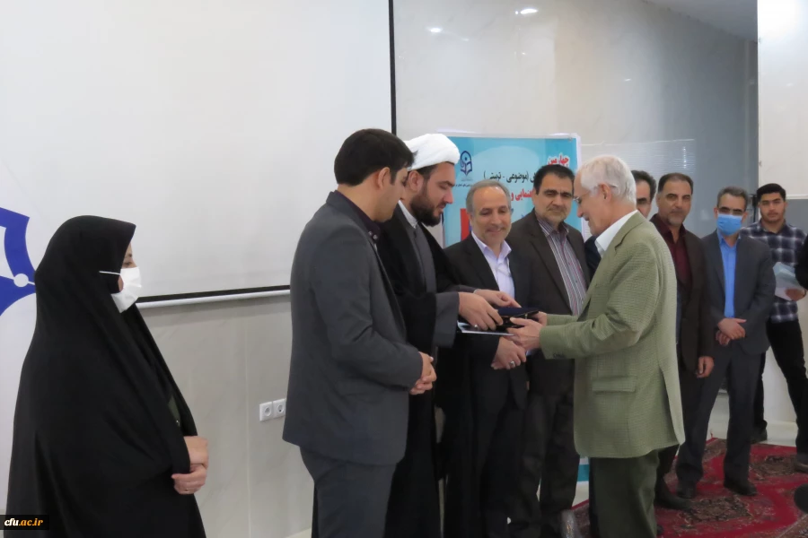 چهارمین همایش ملی دانش موضوعی-تربیتی در آموزش راهنمایی و مشاوره
 10