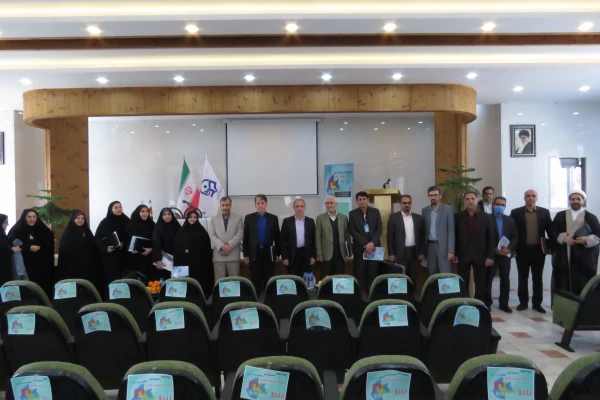 چهارمین همایش ملی دانش موضوعی-تربیتی در آموزش راهنمایی و مشاوره
 11