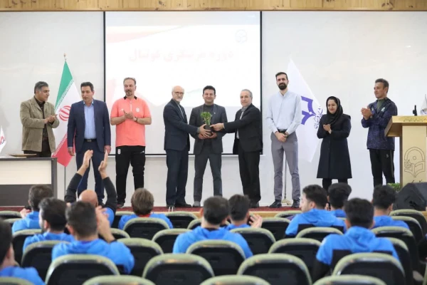 دوره مربیگری فوتبال درجه D آسیا
 7